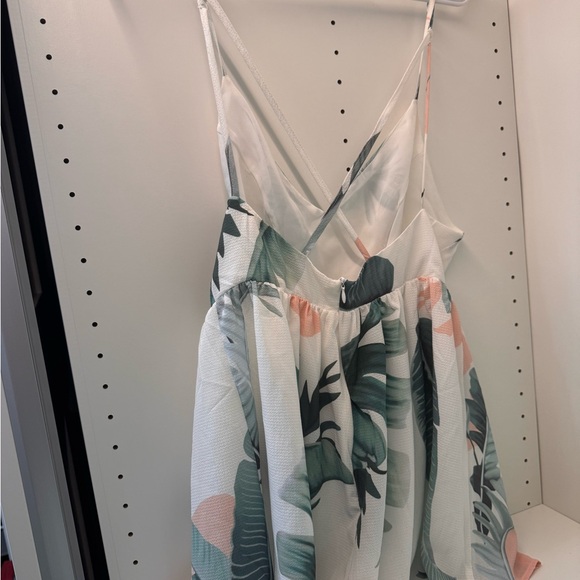 Cute summer floral romper - Picture 4 of 5